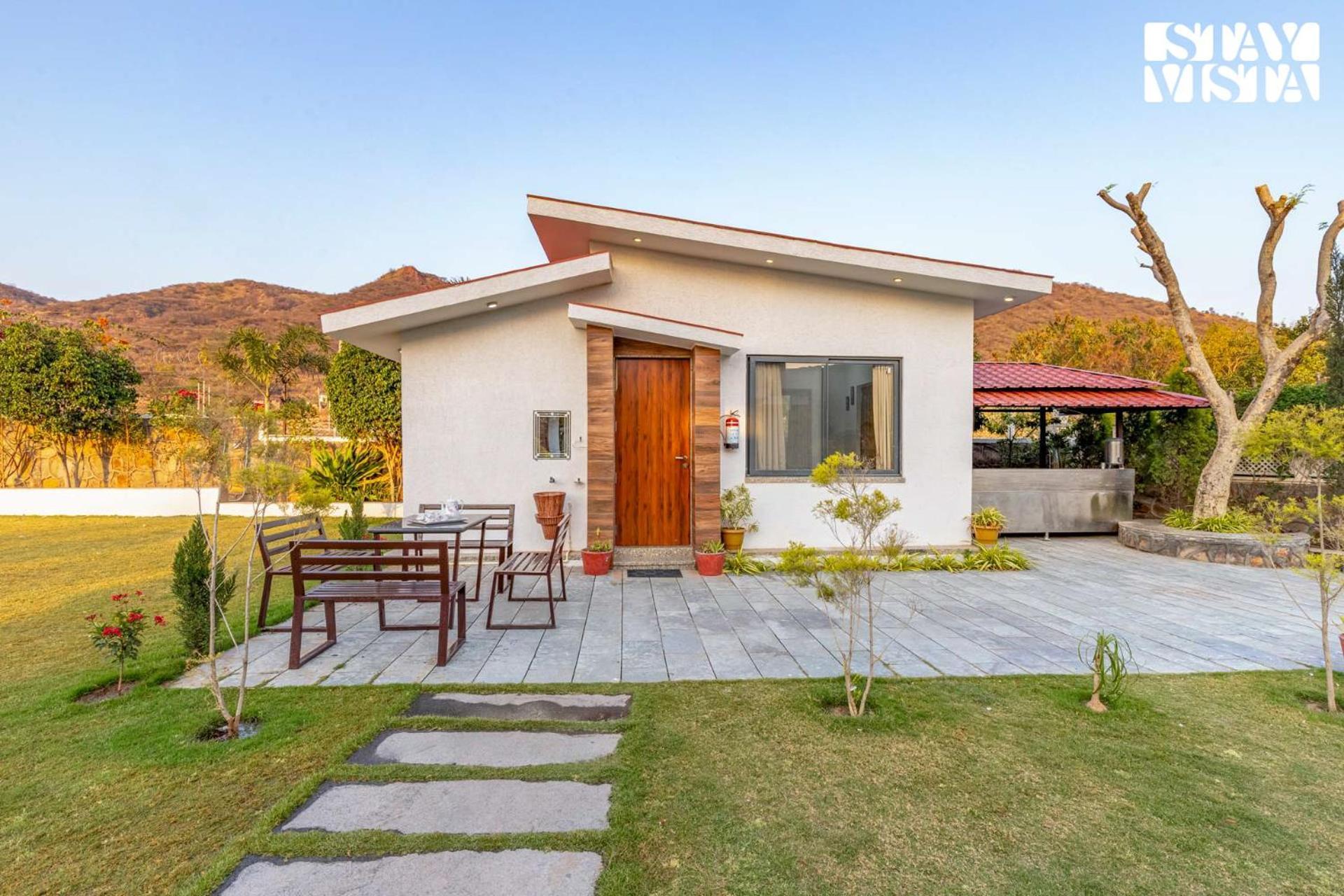 Stayvista'S Bella Dream - Mountain-View With Outdoor Pool, Lawn Featuring A Gazebo & Indoor Games Udaipur Extérieur photo